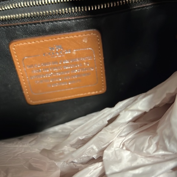 Coach - Picture 4 of 5